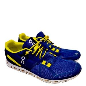 On Running Size 9 Cloud 5 Athletic Running Sneakers navy/yellow